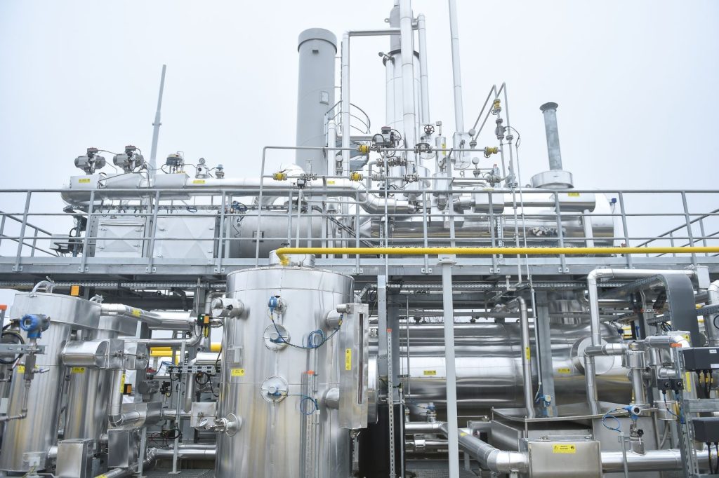 Nat-Gas Prices Settle Lower on Higher US Output and Smaller Exports Nat-Gas Prices Settle Lower on Higher US Output and Smaller Exports